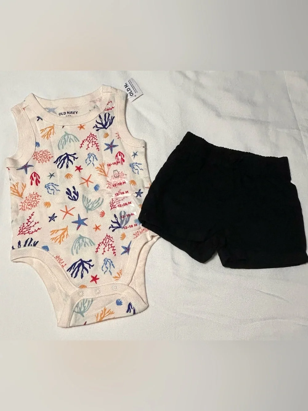 18 Month Toddler Summer Swim Bundle 7 Pieces! New and Excellent Cond!